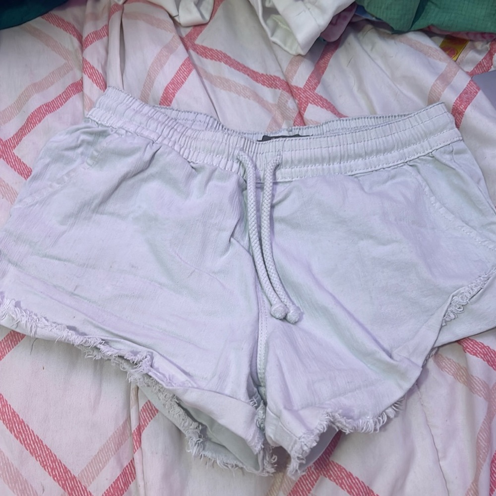 White stretchy jeans shorts